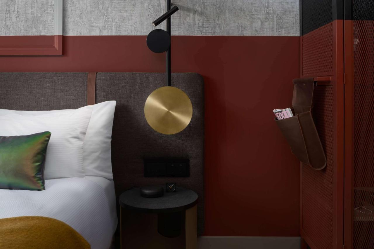 Hotel Qt Auckland Exteriér fotografie A room at the hotel