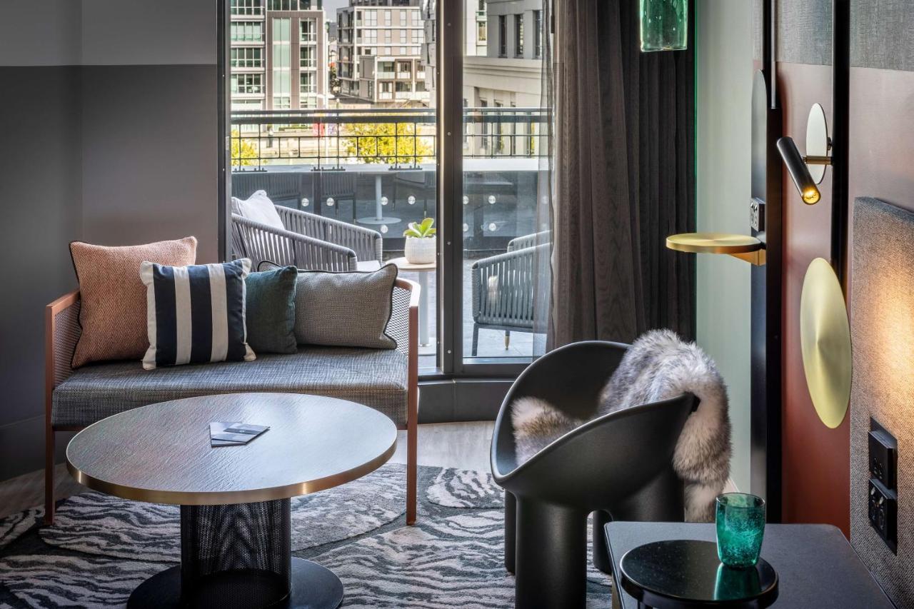 Hotel Qt Auckland Exteriér fotografie The Living Room at The Standard London