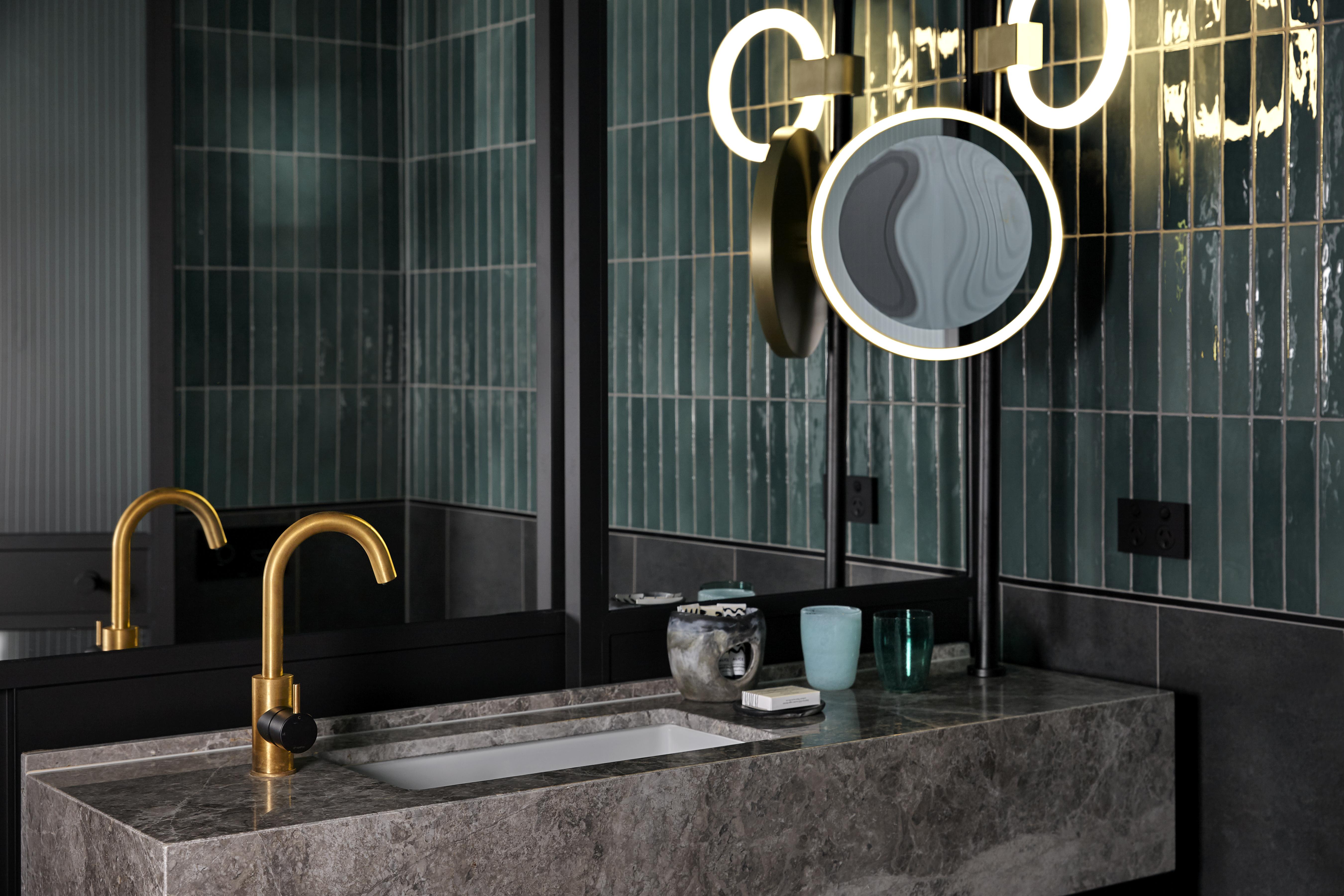 Hotel Qt Auckland Exteriér fotografie Bathroom